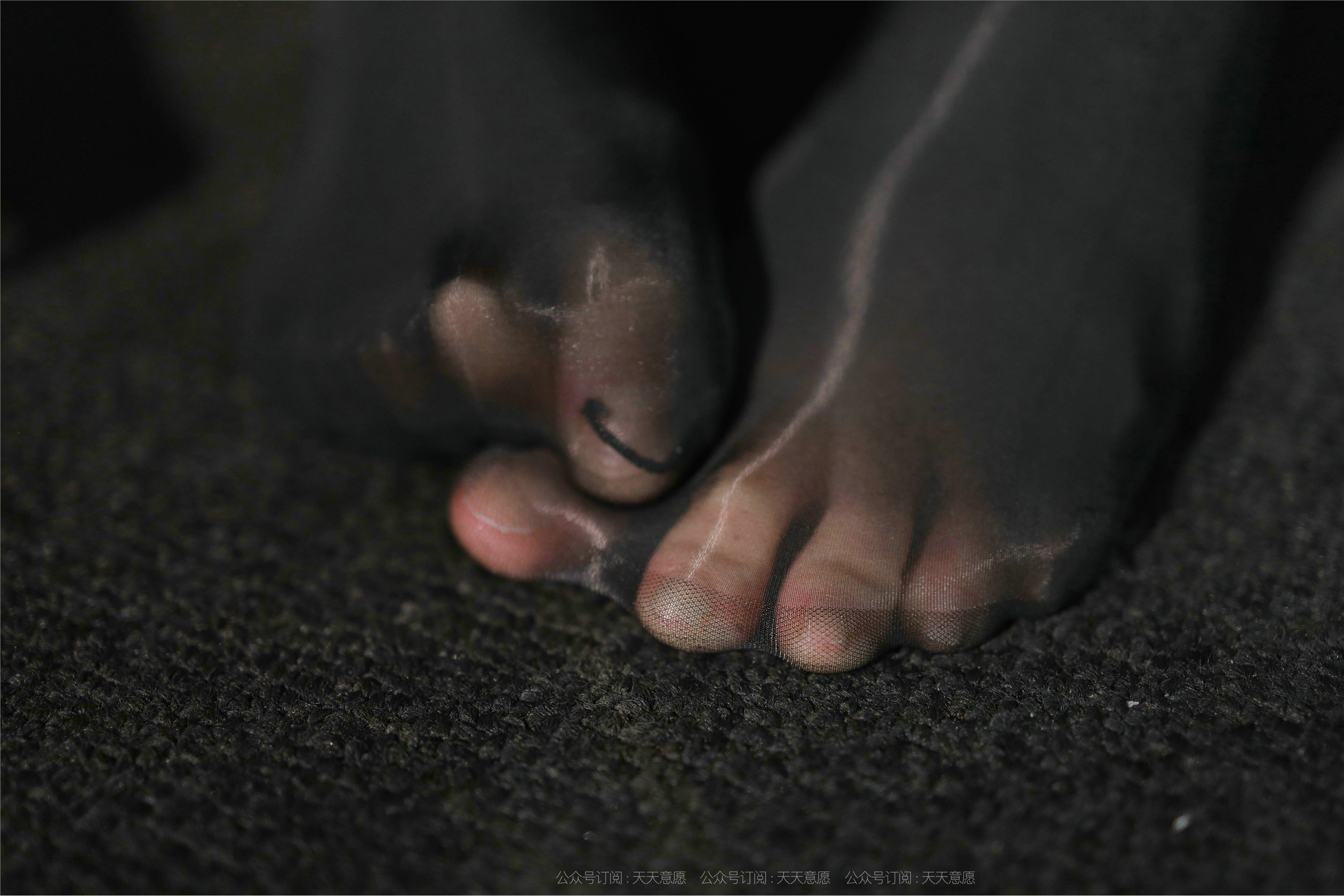 IESS异思趣向  2021.08.27 丝享家902：婉苹《暗夜里的制服》